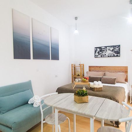 Apartamento Picasso Малага Экстерьер фото